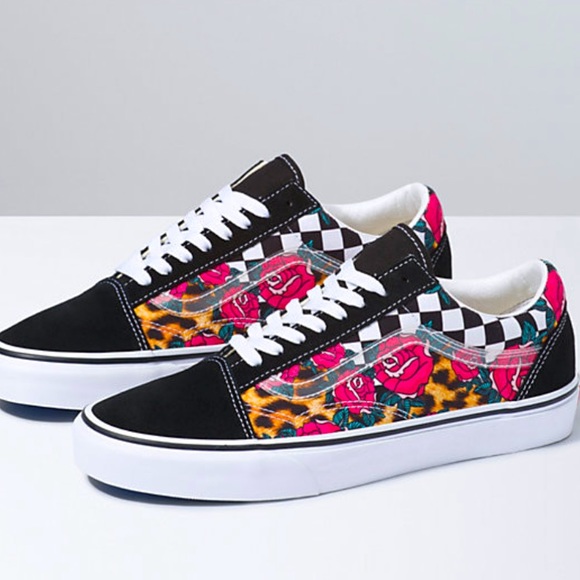 vans x roses